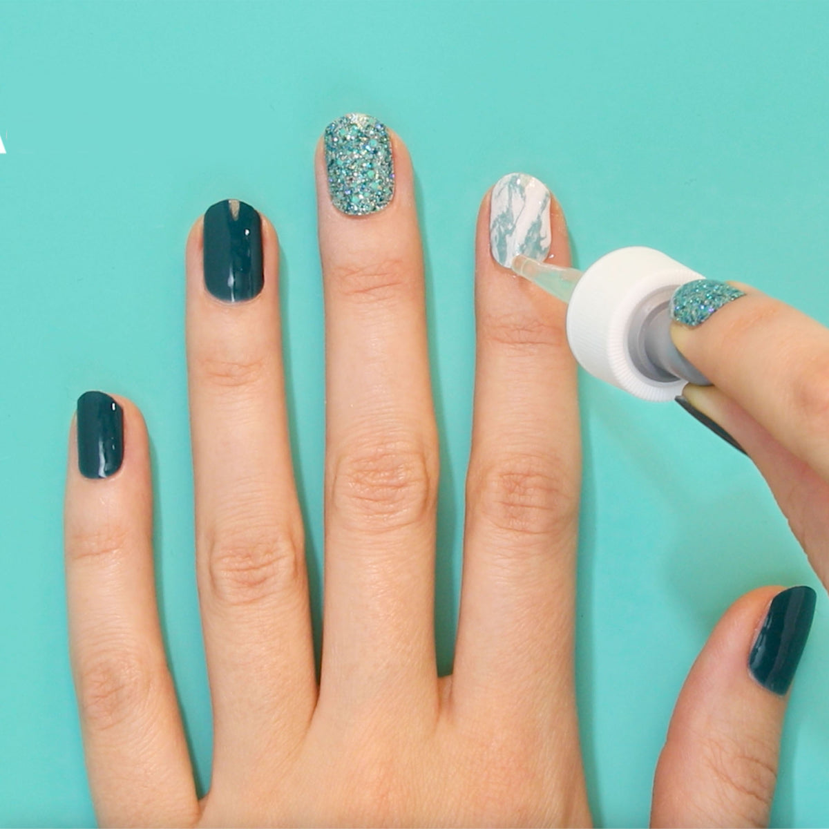 how-to-remove-gloss-gel-nail-strips-by-dashing-diva-dashing-diva