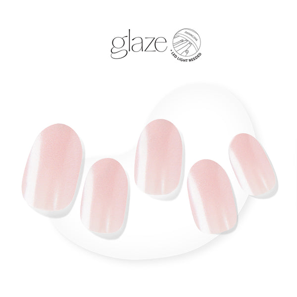 Semi-cured nude gel nail strips featuring a shimmery chrome finish with mega volume & maximum shine.