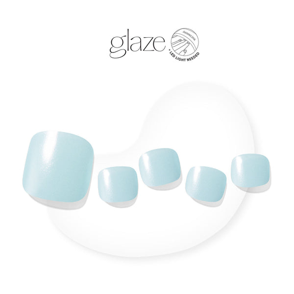 Semi-cured light blue gel pedicure strips featuring a shimmery chrome finish with mega volume & maximum shine.