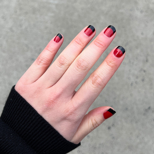 Dashing Diva GLOSS Valentine's Day shop the look Red Velvet and Onyx French gel nail strips.