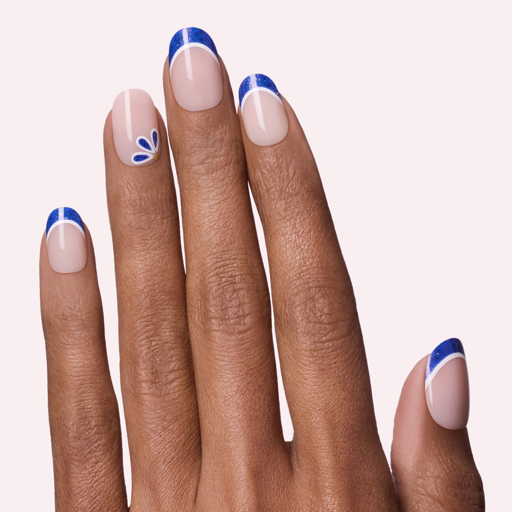 Yacht Club image thumbnail 1