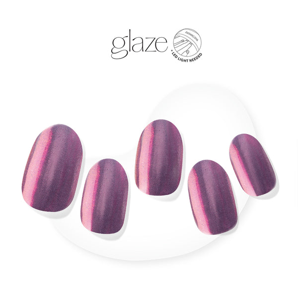 Semi-cured purple metallic chrome gel nail strips with mega volume & maximum shine.